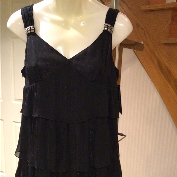 ⭐️⭐️HOST PICK⭐️⭐️NWT Black ruffle top with rhinestones on front straps - Picture 4 of 6